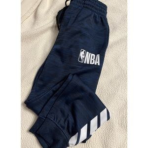 Men’s medium NBA sweats